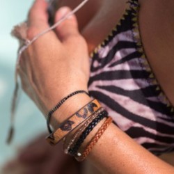 Bracelet manchette aimanté léopard