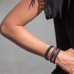 Bracelet manchette noir et argent
