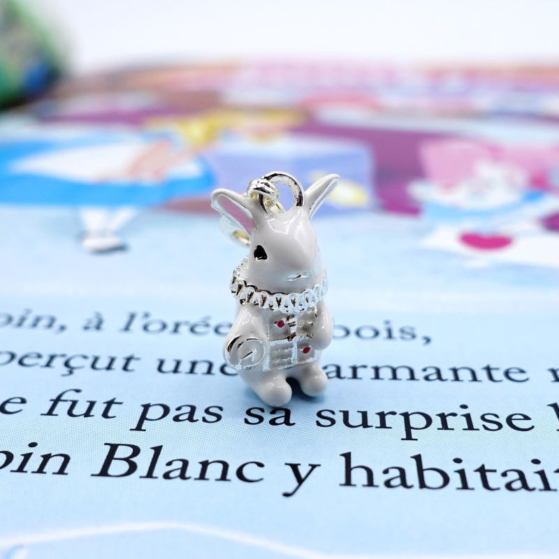 Charm lapin d'Alice au pays des merveilles argenté