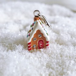 Gingerbread house charm