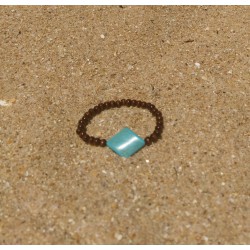 Bracelet en bois et pierre...